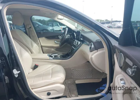 2015 Mercedes-Benz C 300 Luxury 4Matic из США, поврежденный, VIN 55SWF4KB3FU008942